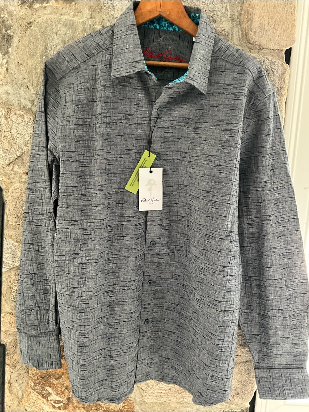 Robert Graham Heathered Gray Button-Up Shirt with Subtle Pattern